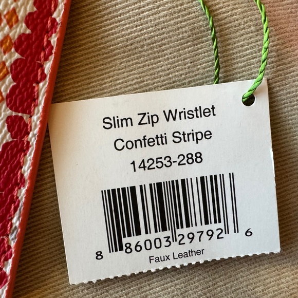 Vera Bradley wristlet - Picture 7 of 7